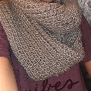 knit infinity scarf